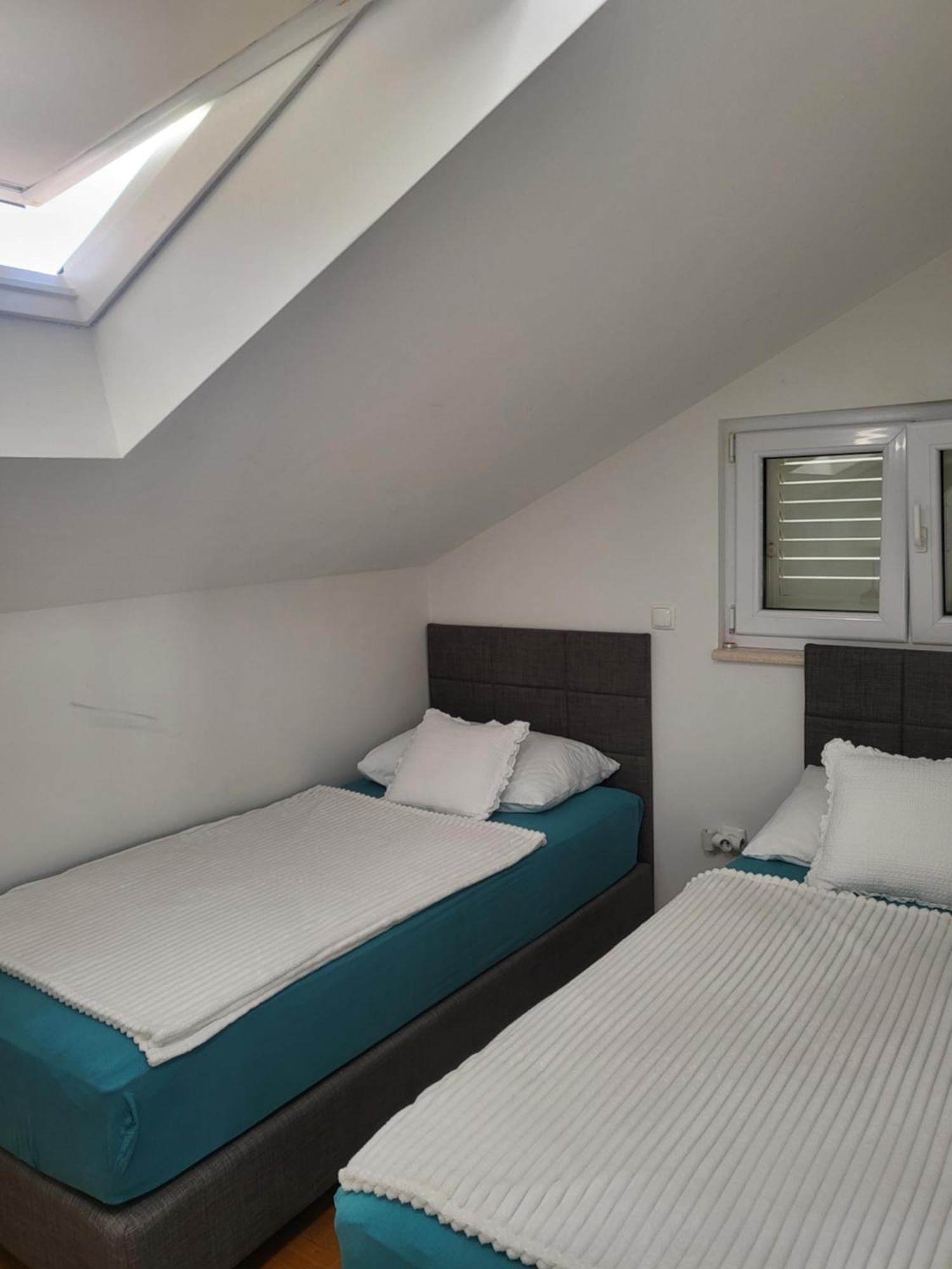 Beach Spot Apartments Макарска Екстериор снимка